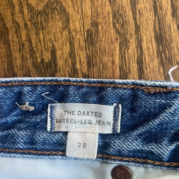 Madewell Darted Barrel Jeans Size 28 - Picture 8 of 8